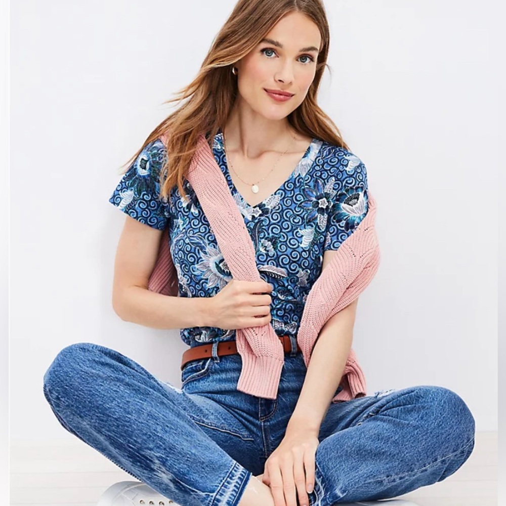 LOFT Dahlia Tee Shirt